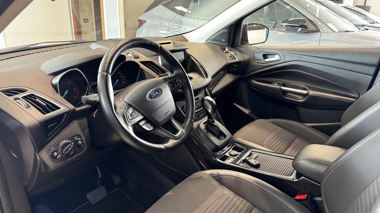 Ford Kuga 1.5 TDCI 120 CV S&S 2WD Powershift Titanium