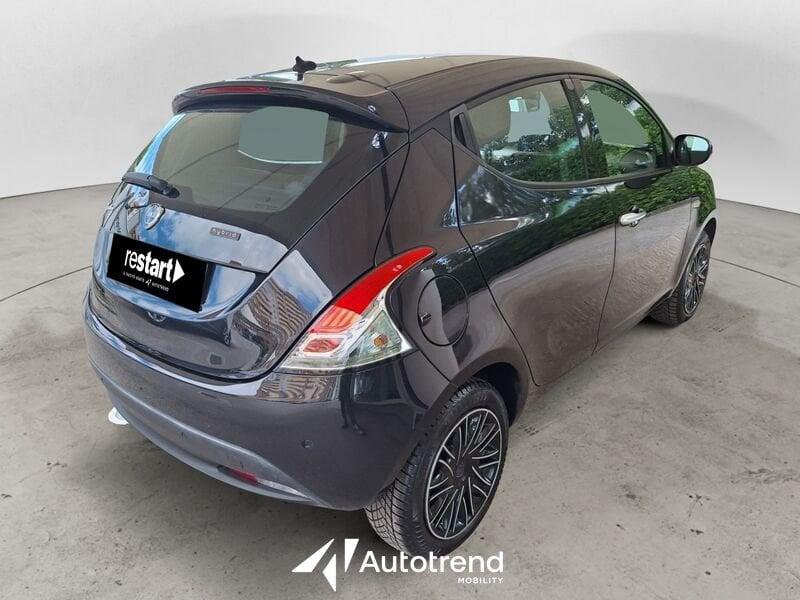 Lancia Ypsilon 1.0 FireFly 70 CV Hybrid Gold S&S
