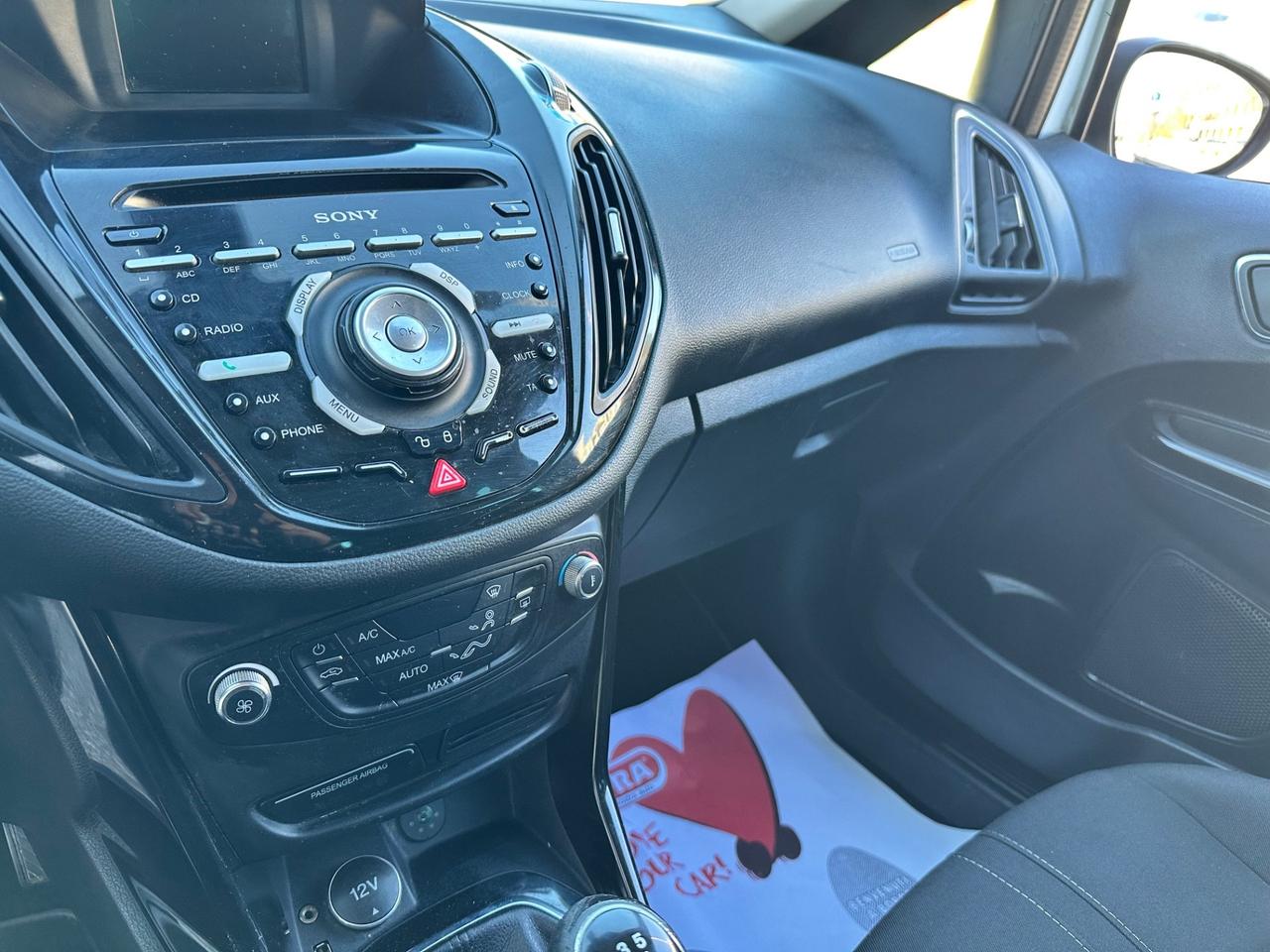 Ford B-Max 1.4 90 CV Titanium metano