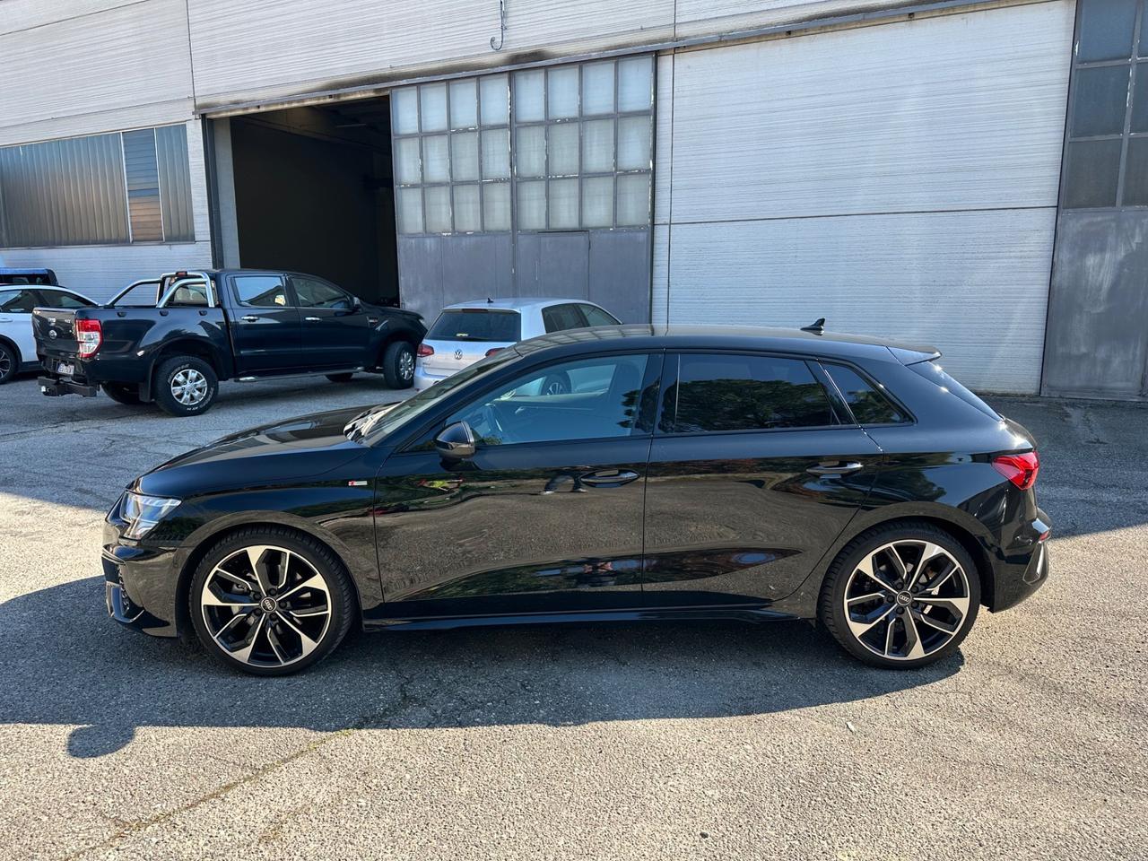 Audi A3 SPB TDI quattro S tronic Identity Black Poss Permuta