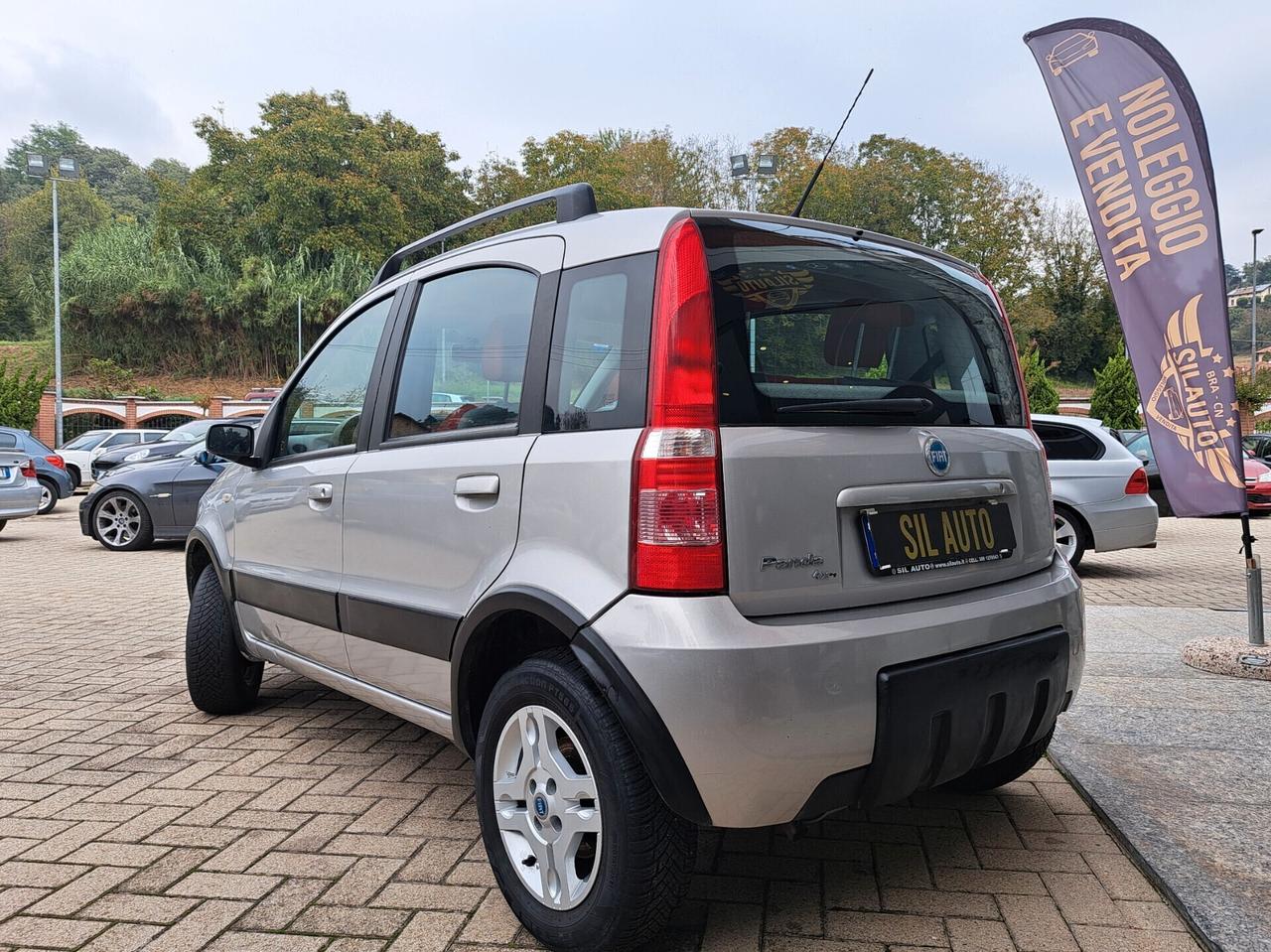 Fiat Panda 4x4 / 1.2 BENZ. / 60CV / OK NEOPATENTATI