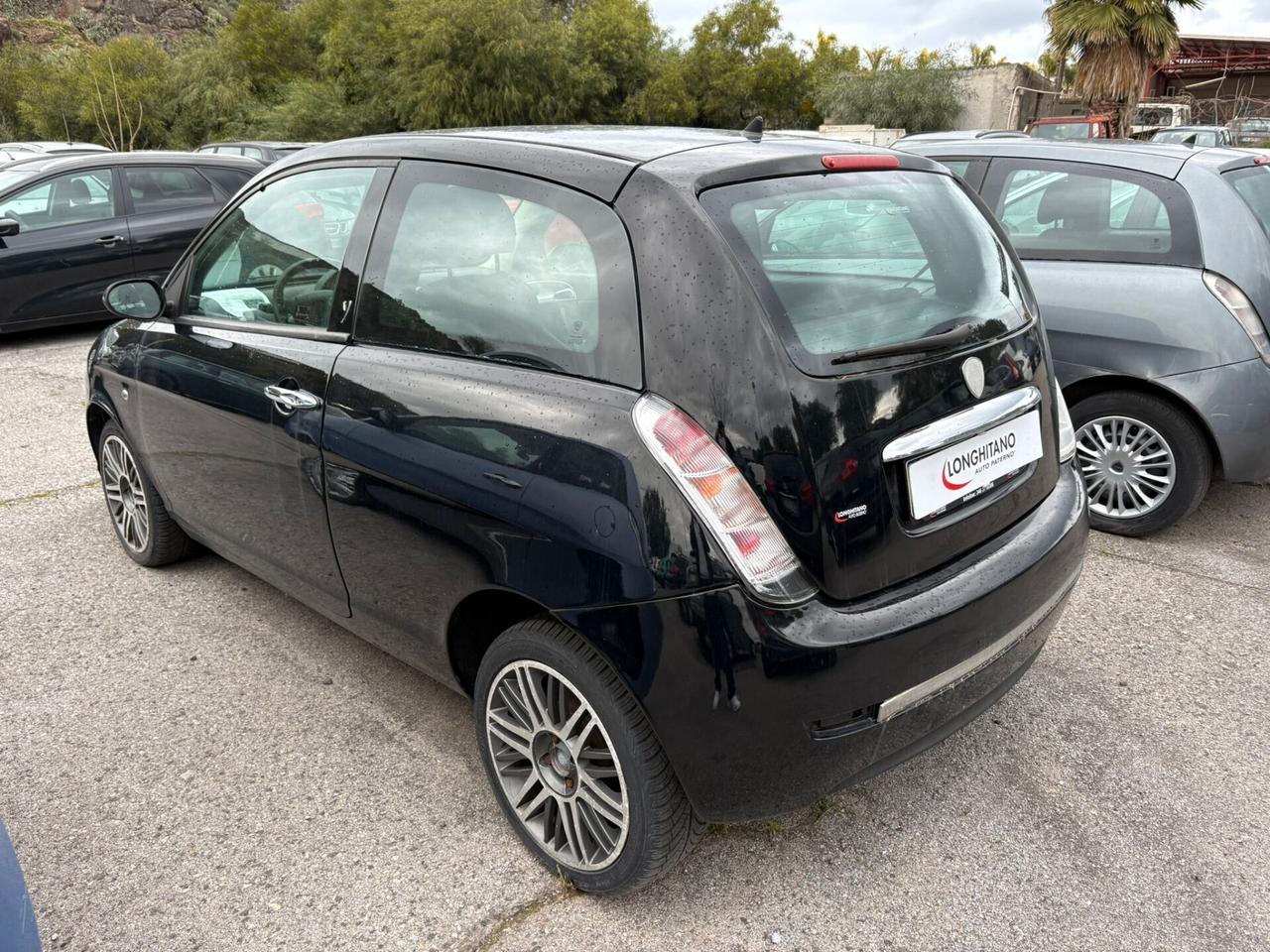 Lancia Ypsilon 1.2 Argento