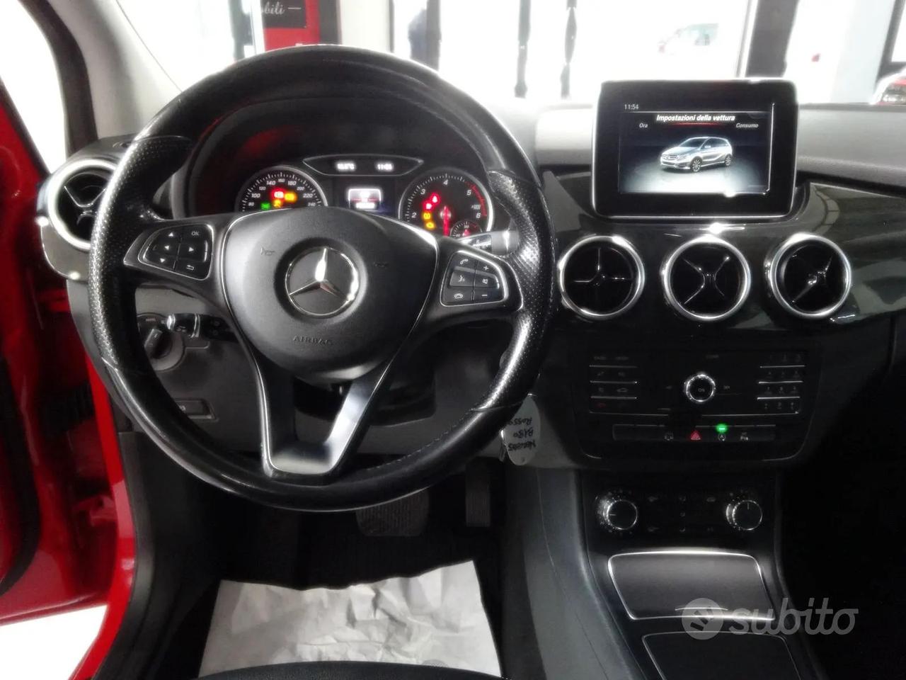 Mercedes B