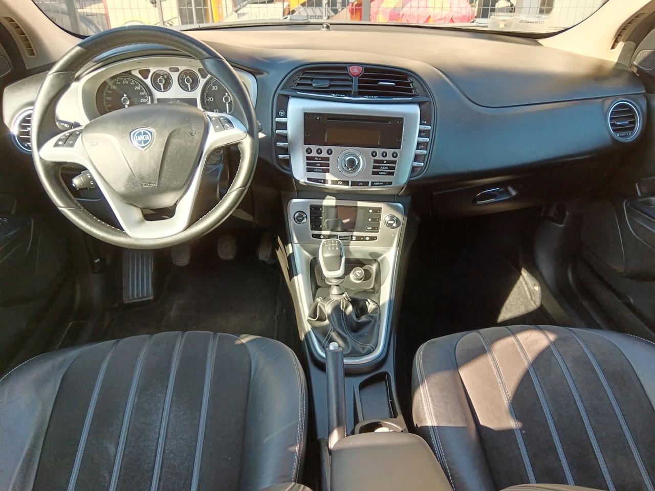 Lancia Delta 1.6 MJT Platino
