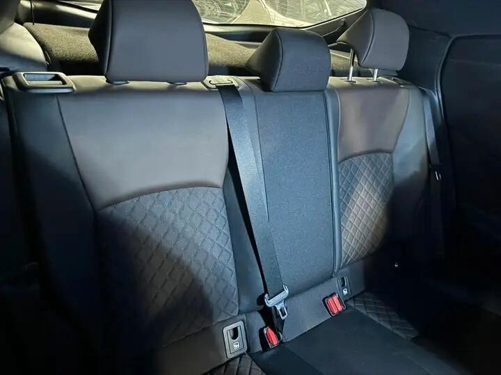 Toyota C-HR 1.8 Hybrid E-CVT Lounge