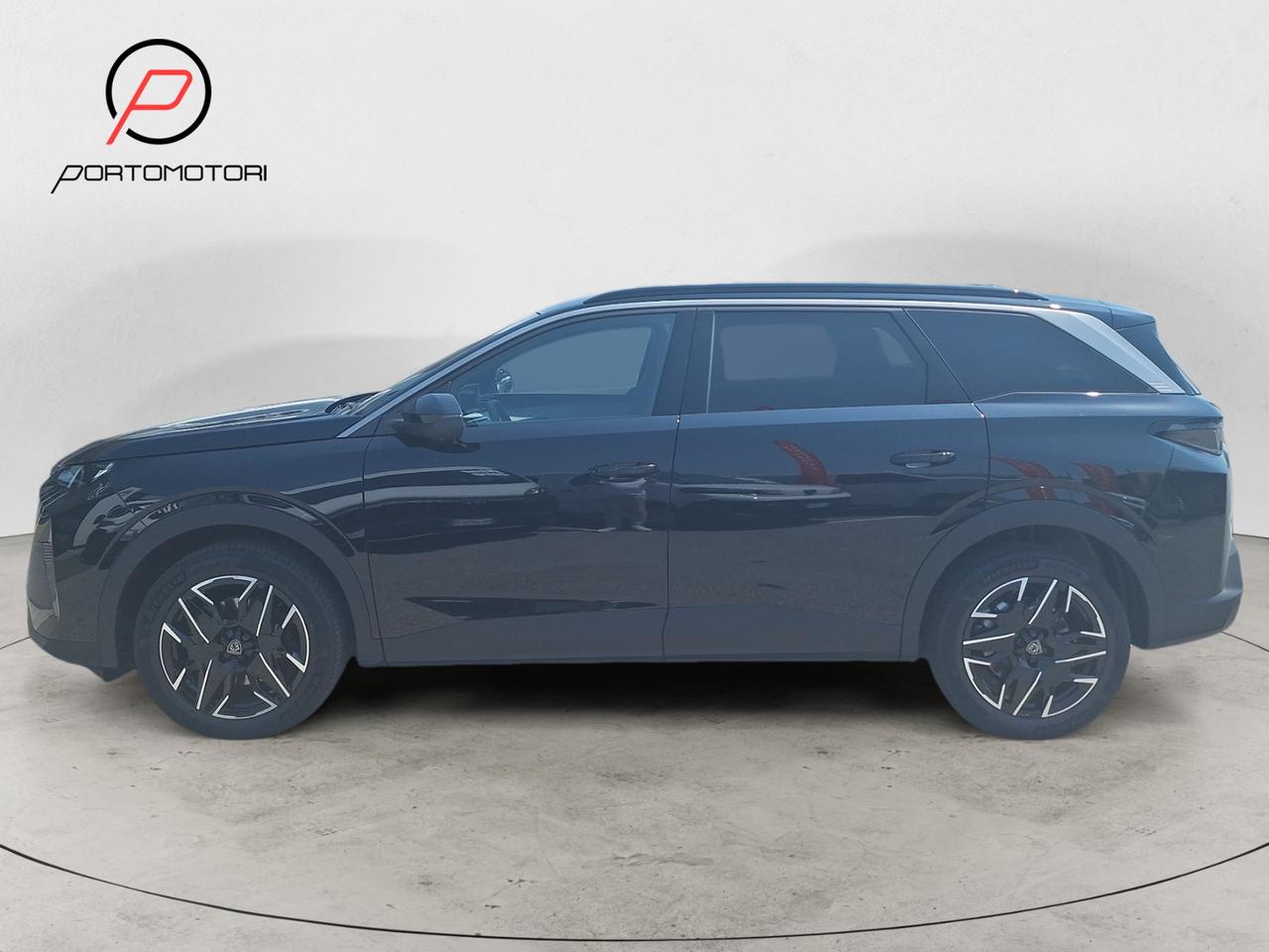 PEUGEOT Nuovo 5008 Hybrid 145 e-DCS6 ALLURE