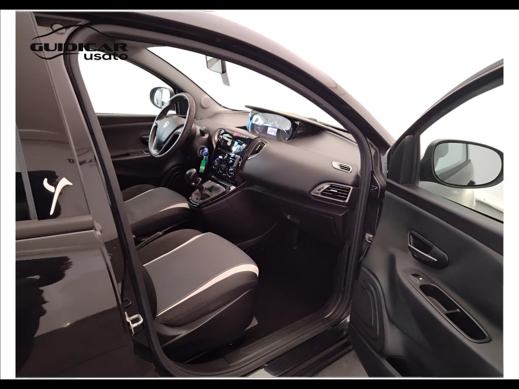 LANCIA Ypsilon III 2011 - Ypsilon 0.9 t.air Silver ecochic metano 8