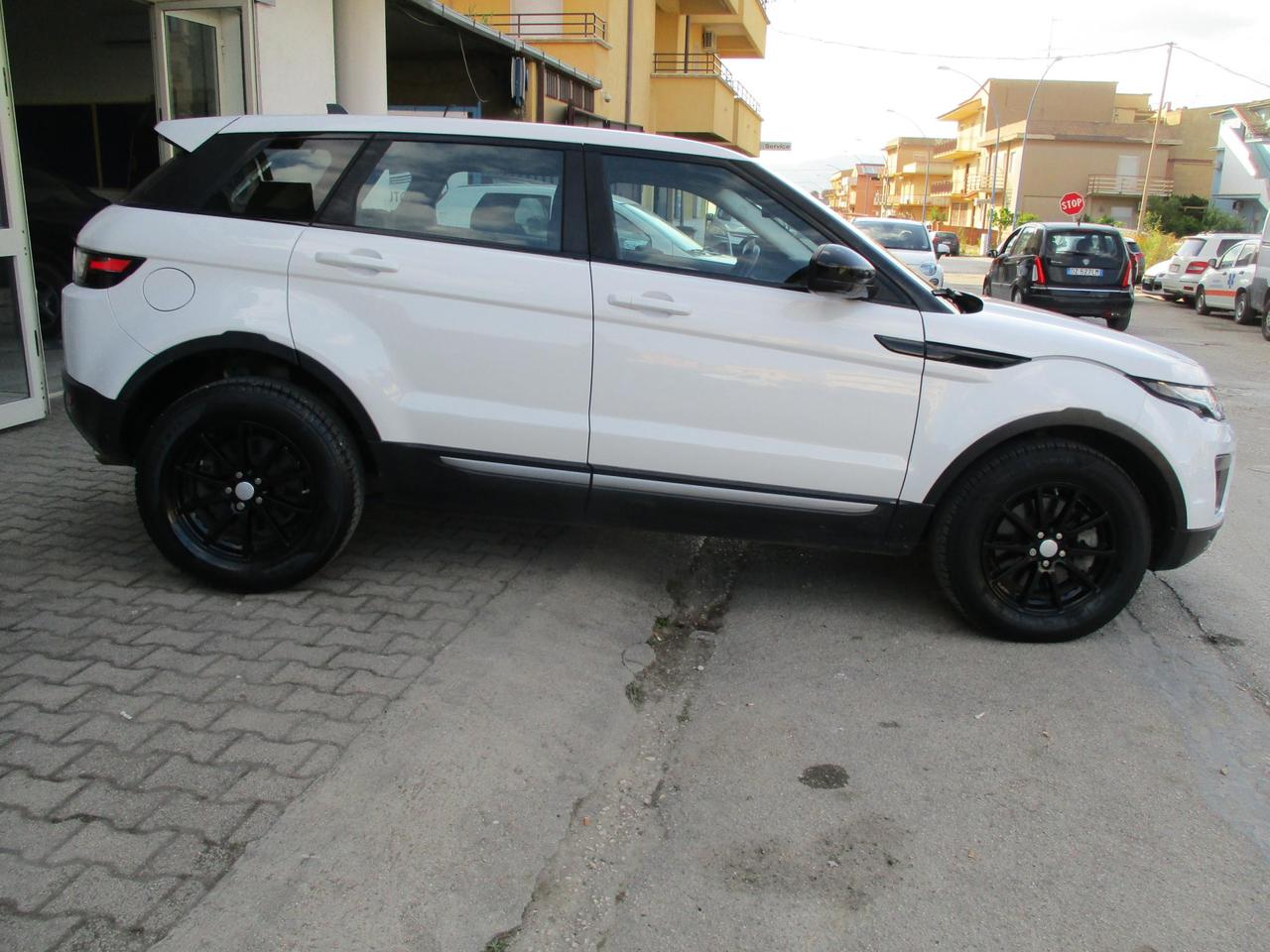 LAND ROVER Range Rover Evoque 2.0 td4 Pure Tech 150cv auto