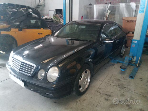 MERCEDES Classe CLK (C/A208) - 2000