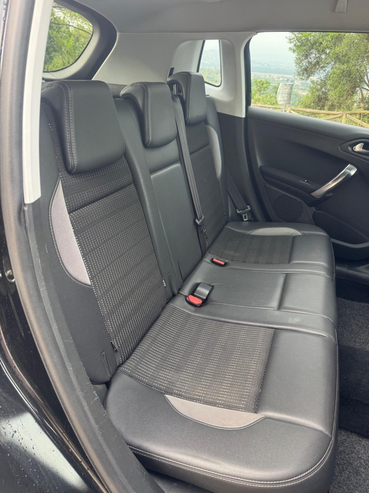 Peugeot 2008 1.6 e-HDi 115Cv *ALLURE* TETTO 2014