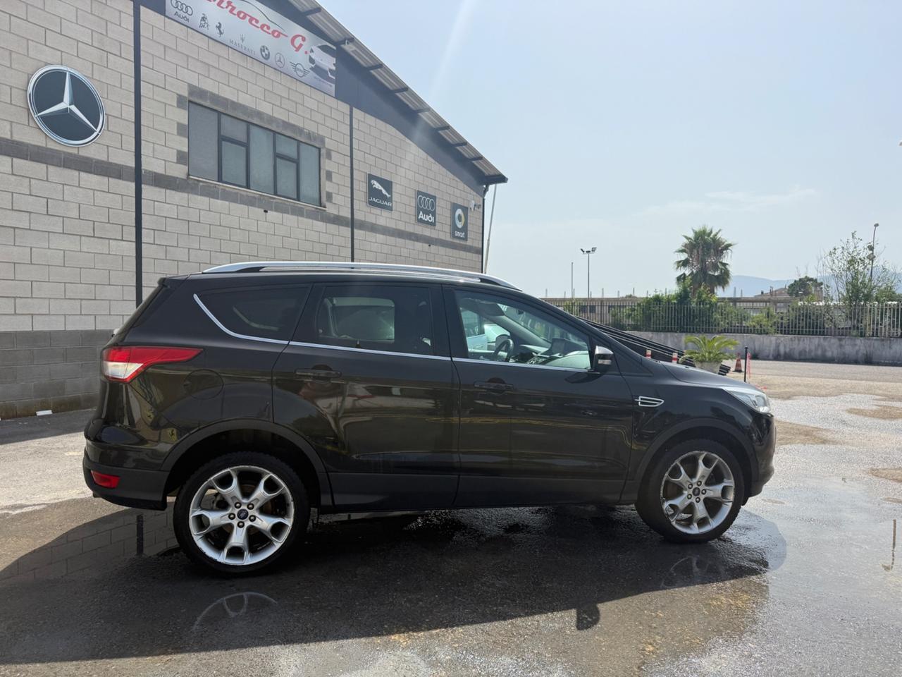 Ford Kuga 2.0 TDCI 140 CV 4WD Powershift Business