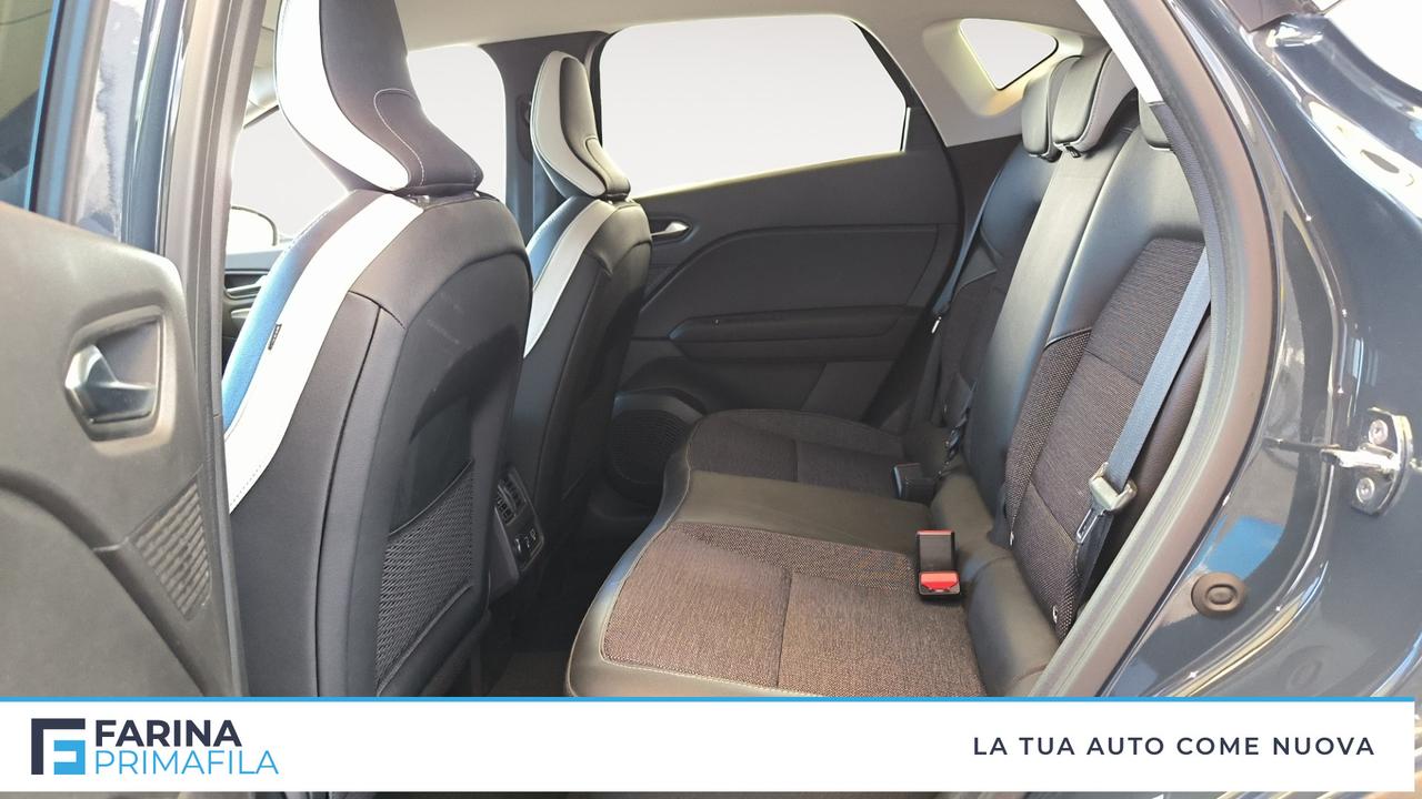 RENAULT Captur II 2019 - Captur 1.6 E-Tech hybrid Intens 145cv auto