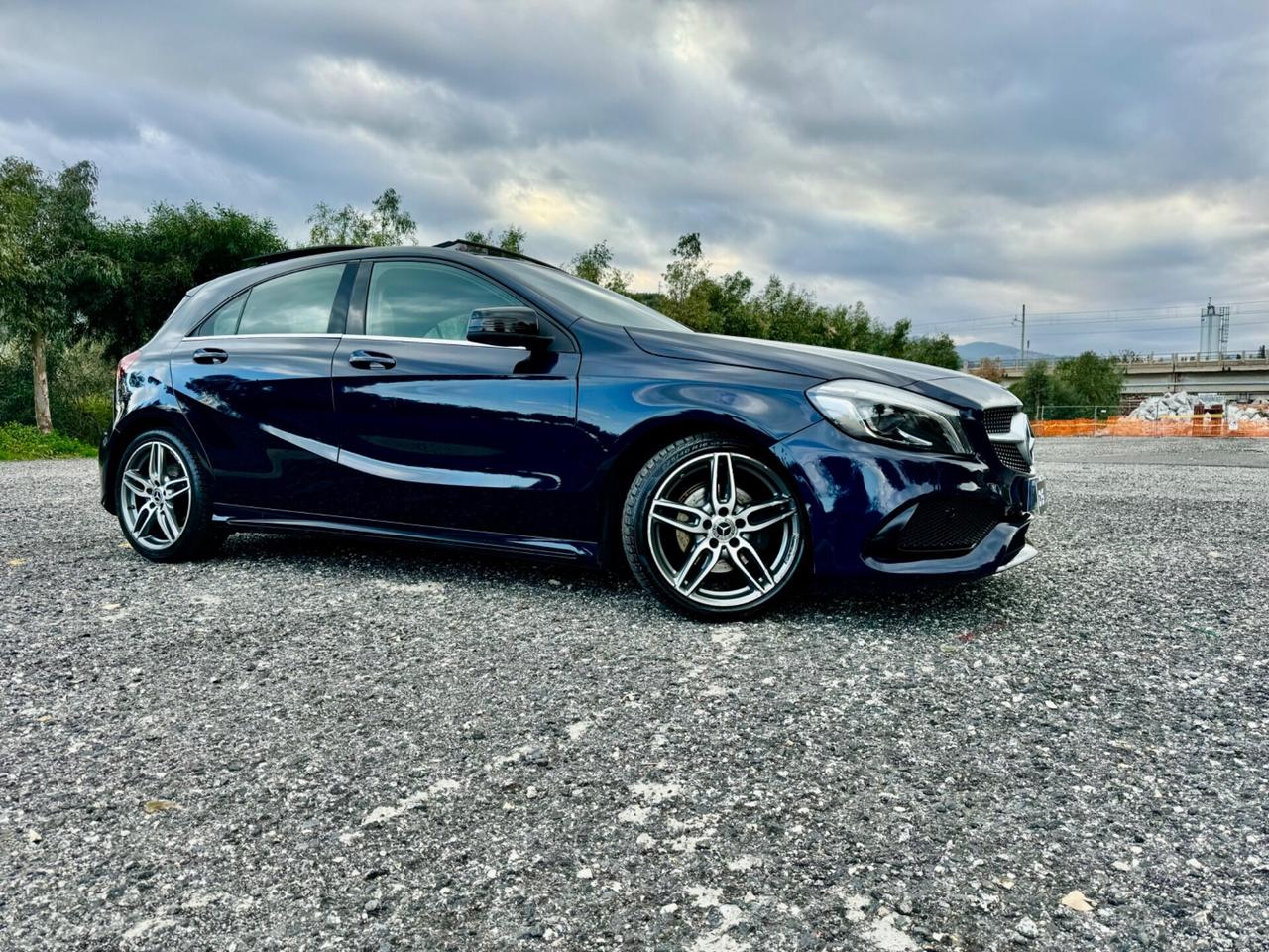 MERCEDES- BENZ A 200 d AUTOMATIC PREMIUM