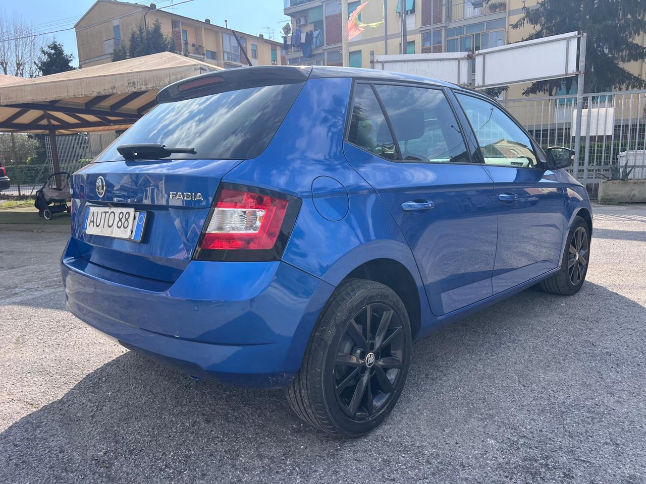 Skoda Fabia 1.0 MPI 60 CV Design Edition