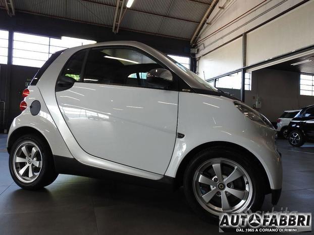 SMART - Fortwo - 1000 52 kW MHD coupé pulse-
