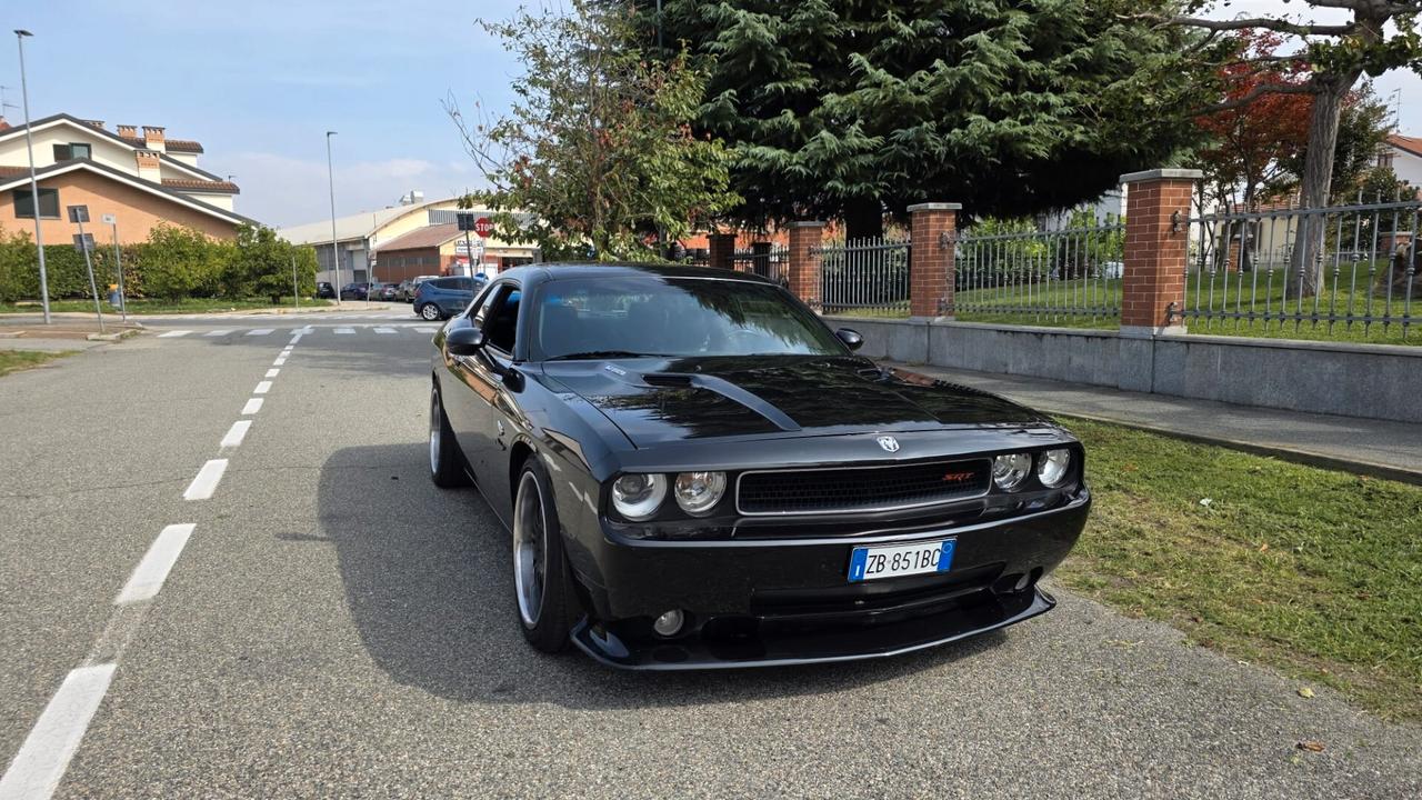 Dodge Challenger SRT-8 2009