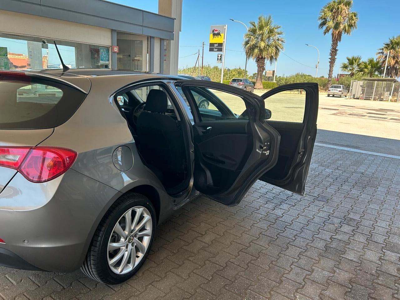 Alfa Romeo Giulietta 1.6 JTDm-2 105 CV Distinctive