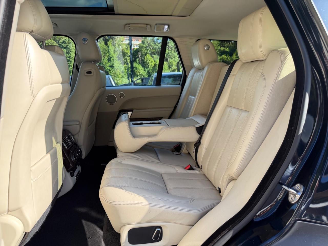 Land Rover Range 3.0 TDV6 Autobiography Black