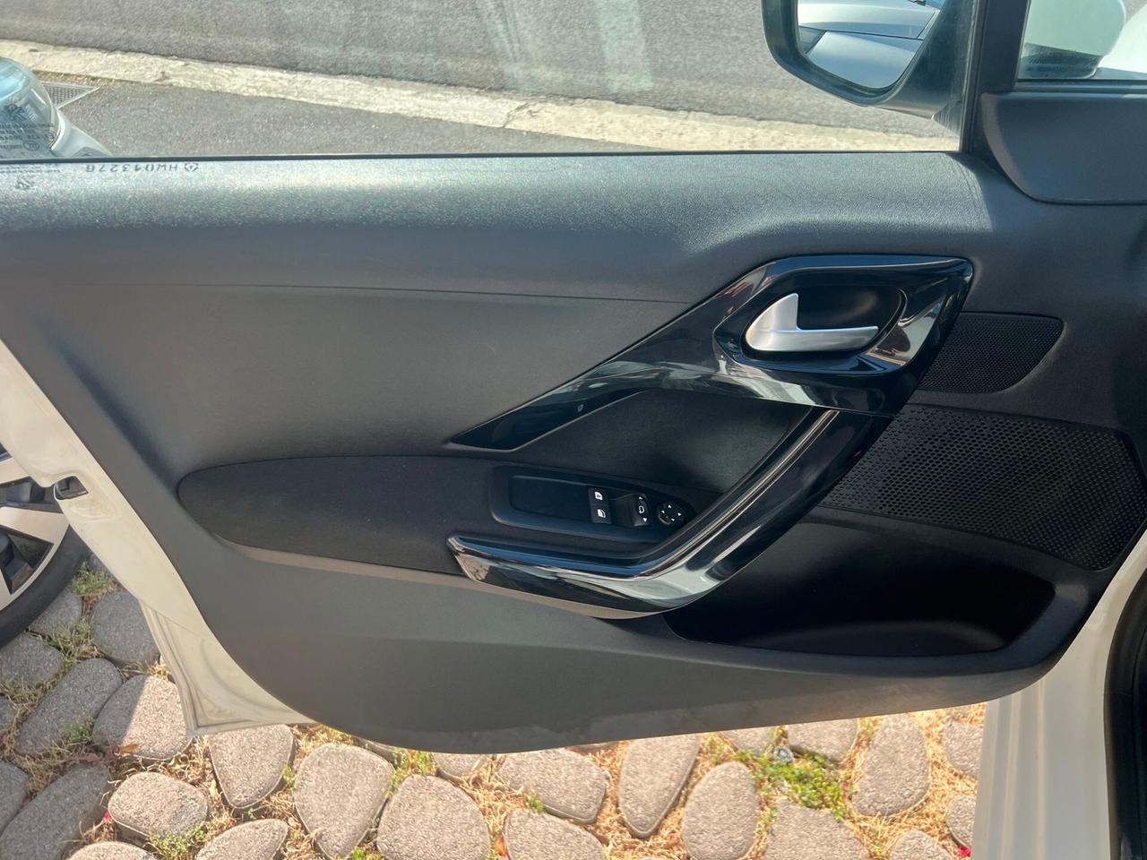 Peugeot 208 PureTech 68 5 porte Access