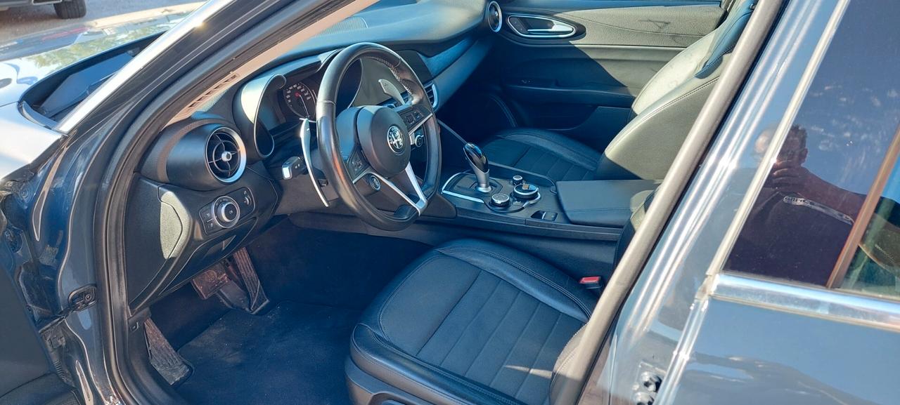 Alfa Romeo Giulia 2.2 Turbodiesel 150 CV AT8 Super