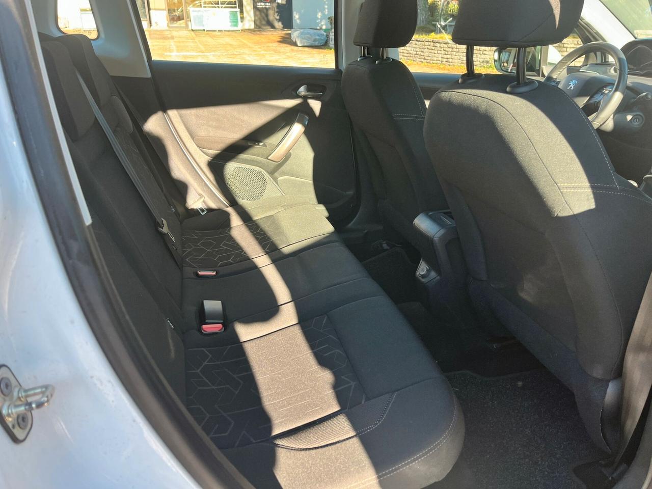 Peugeot 2008 PureTech 1.2