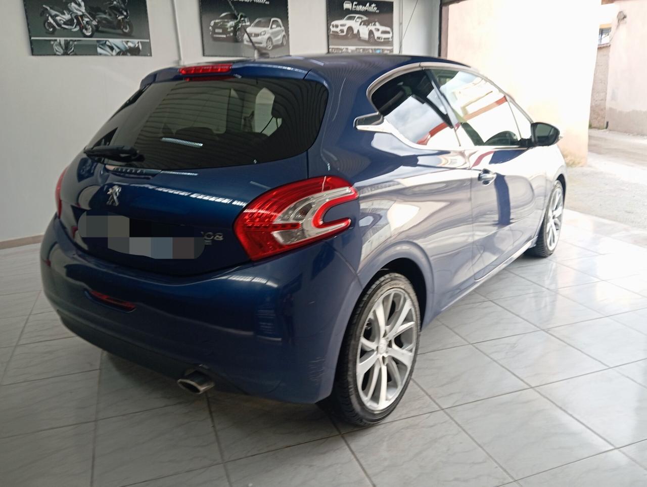 Peugeot 208 1.6 diesel 2012 CON GARANZIA