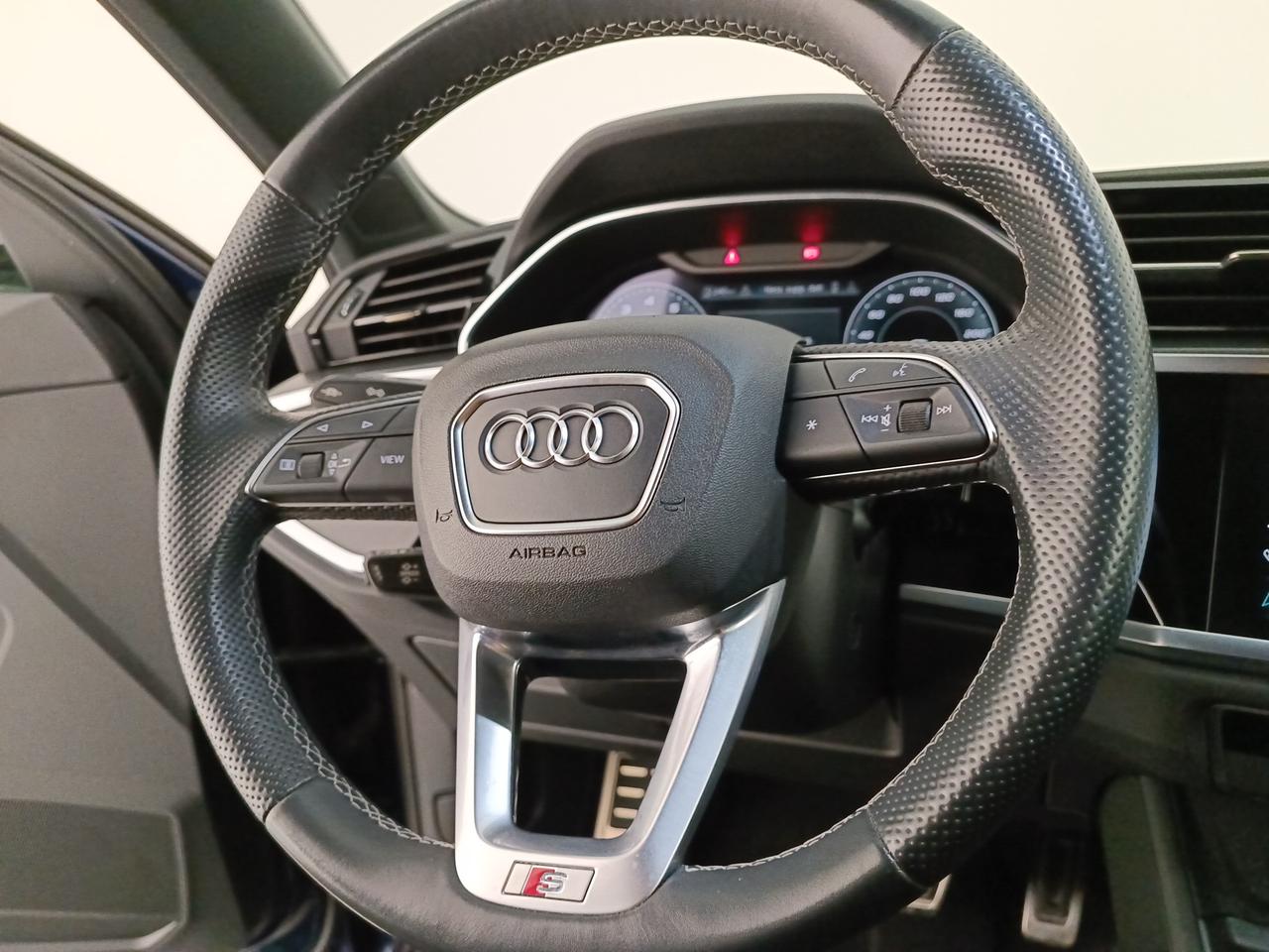 AUDI Q3 35 1.5 tfsi S line edition s-tronic