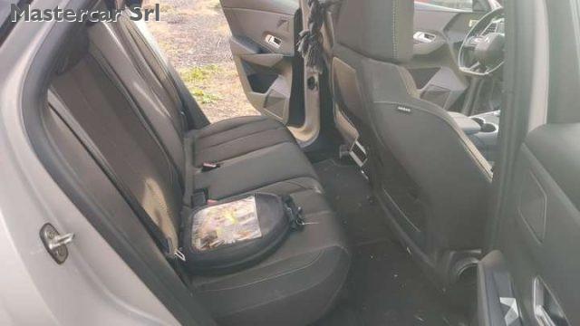 DS AUTOMOBILES DS 7 Crossback 1.5 bluehdi Performance Line 130cv TG: GP743BE