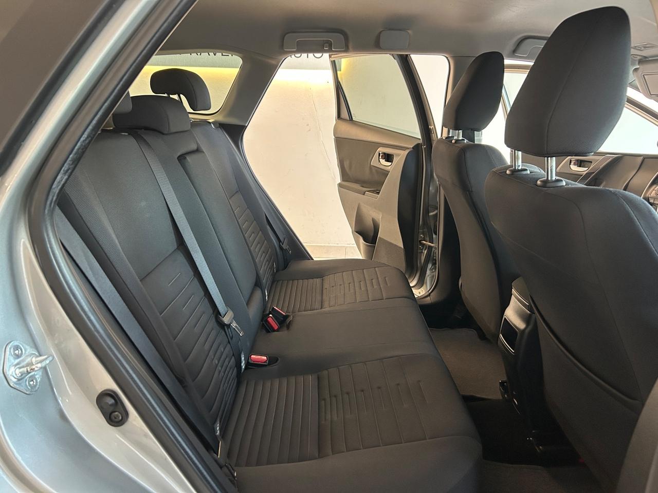 Toyota Auris 1.6 D-4D 82 kw 2015 EURO6B