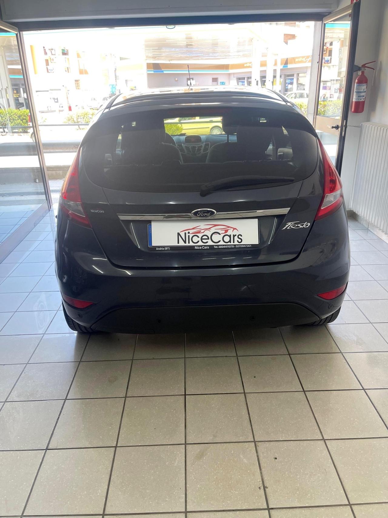 Ford Fiesta 1.4 TDCi 70CV 5 porte Titanium