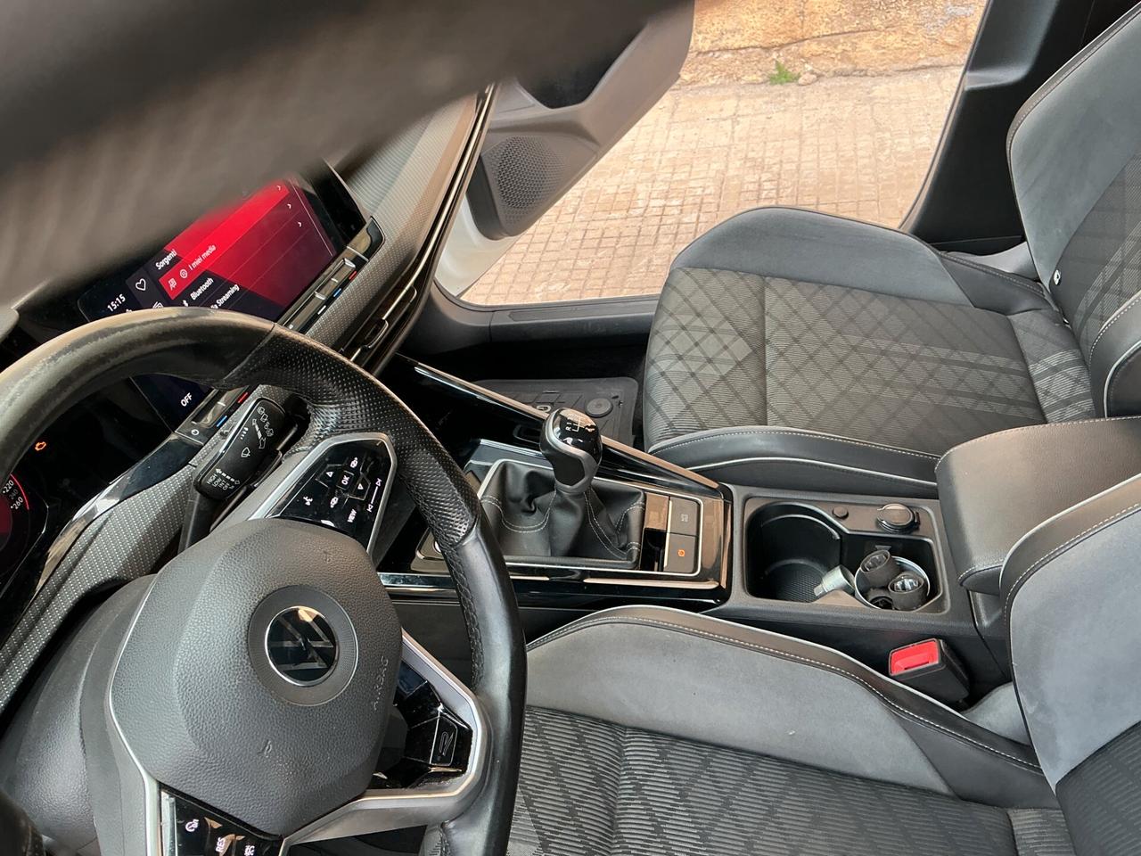 Volkswagen Golf 1.5 TSI 150 CV EVO ACT R-Line