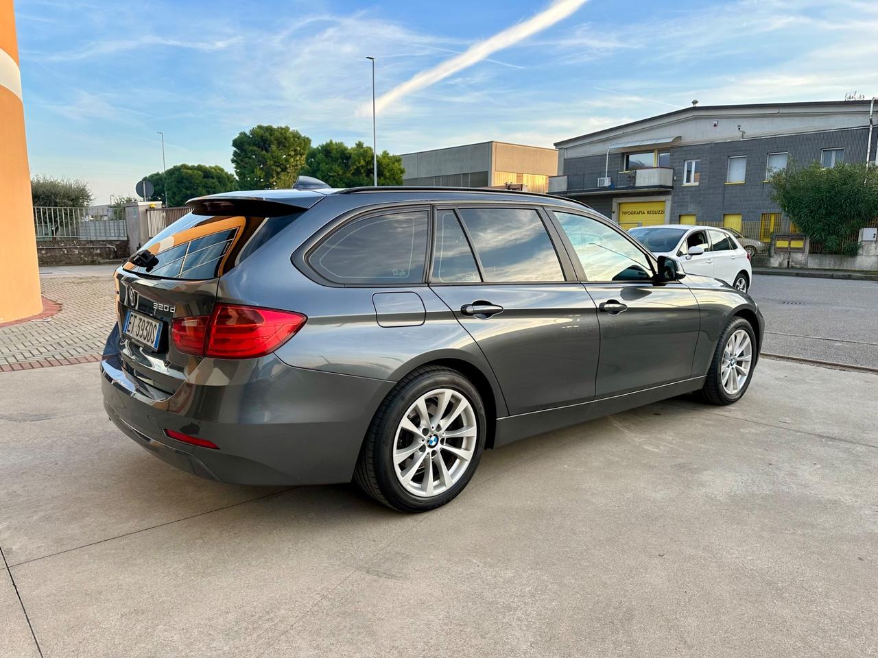 Bmw 320 320d xDrive Touring Sport