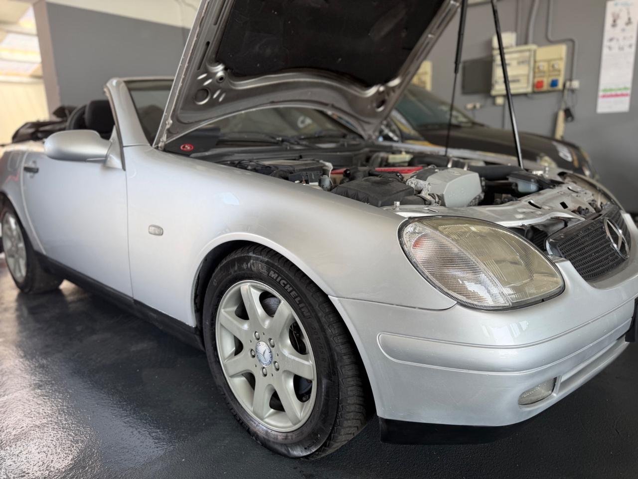 Mercedes-benz SLK 200 cat
