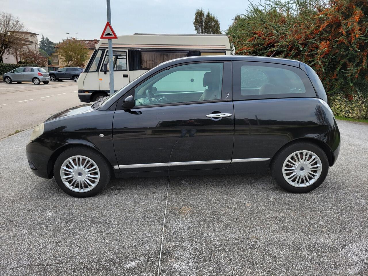 Lancia Ypsilon 1.2 60cv Benz/Gpl NEOPATENTATI