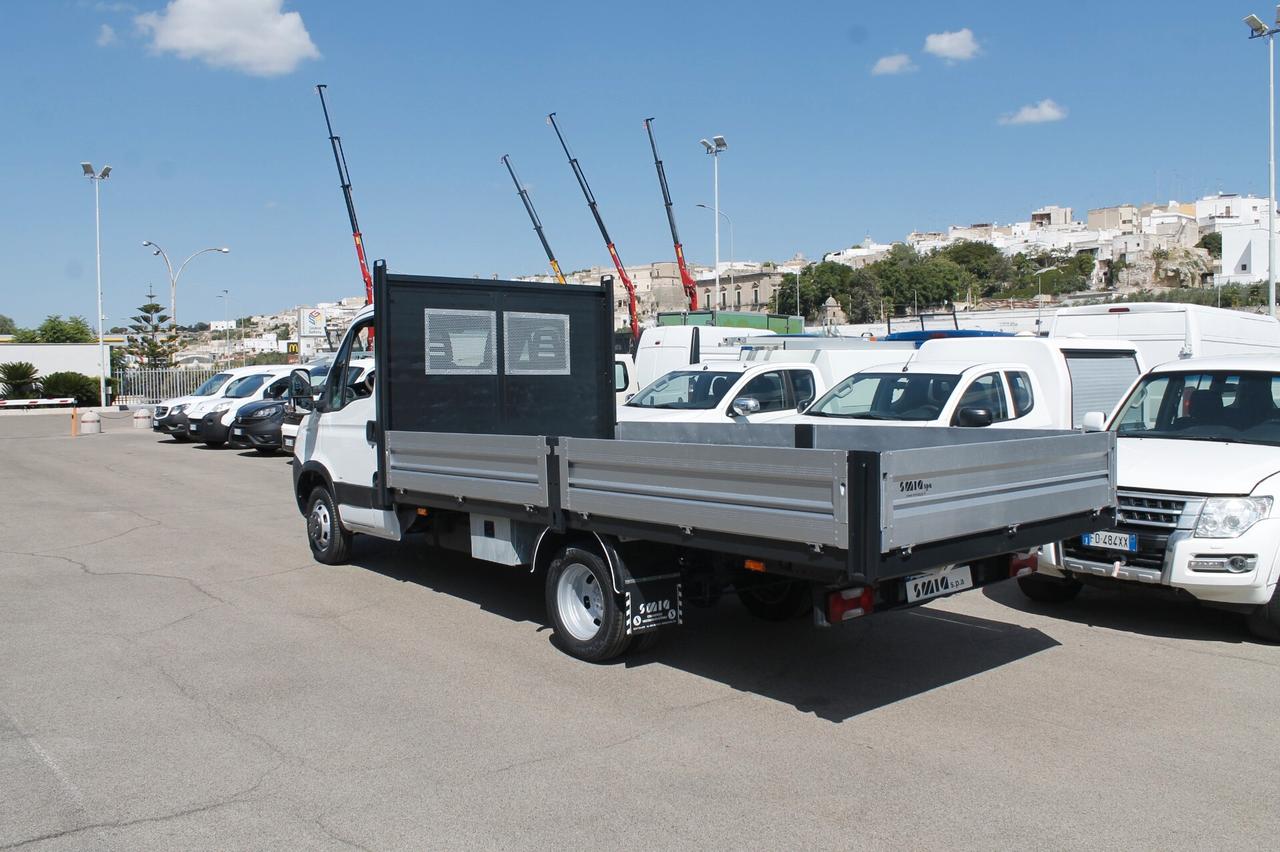 Iveco DALY 35C15 CASSONE FISSO DA 4.50 MT