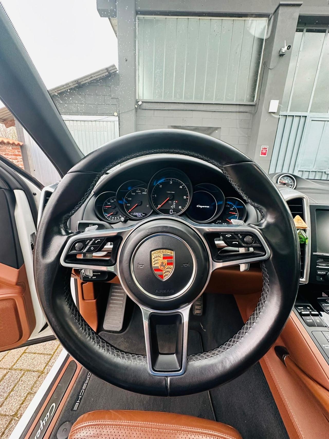 Porsche Cayenne 3.0 Diesel Platinum Edition