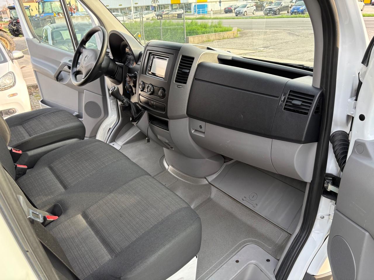 Mercedes Benz 313 2.2 DIESEL