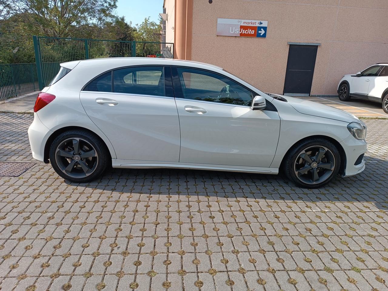 Mercedes-benz A 180 A 180 d Automatic Premium