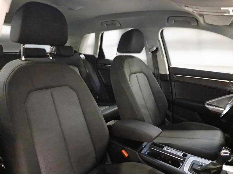 AUDI Q3 35 TDI S tronic Business