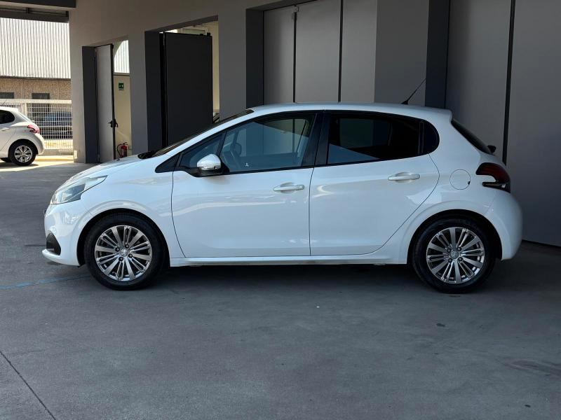 Peugeot 208 5 Porte 208 5p 1.2 puretech Active 82cv