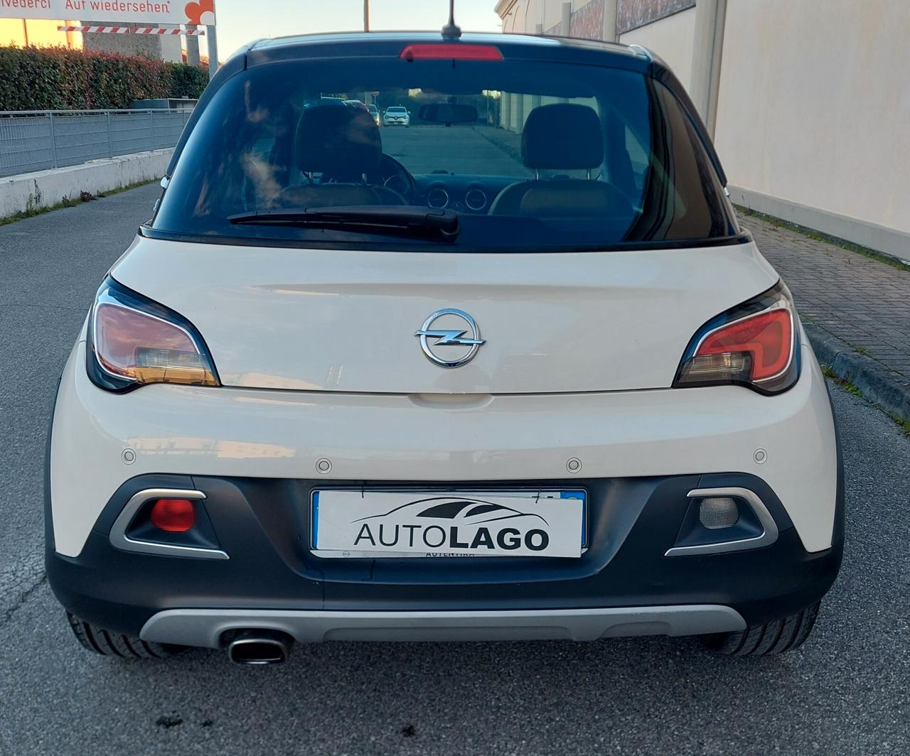 Opel Adam Rocks 1.4 87 CV.. Automatica..NEOPATENTATI