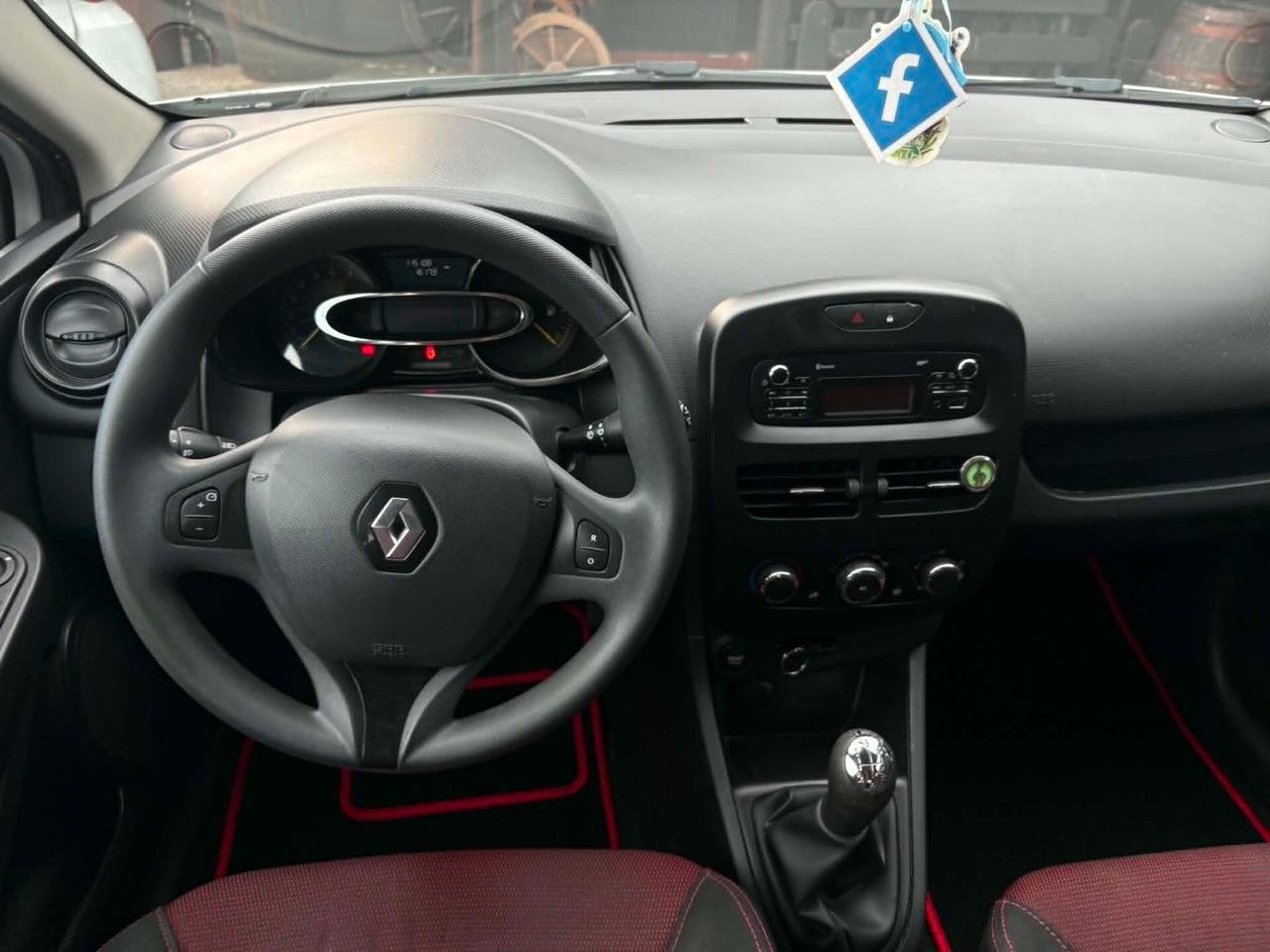 Renault Clio 1.2 75CV 5 porte Costume National