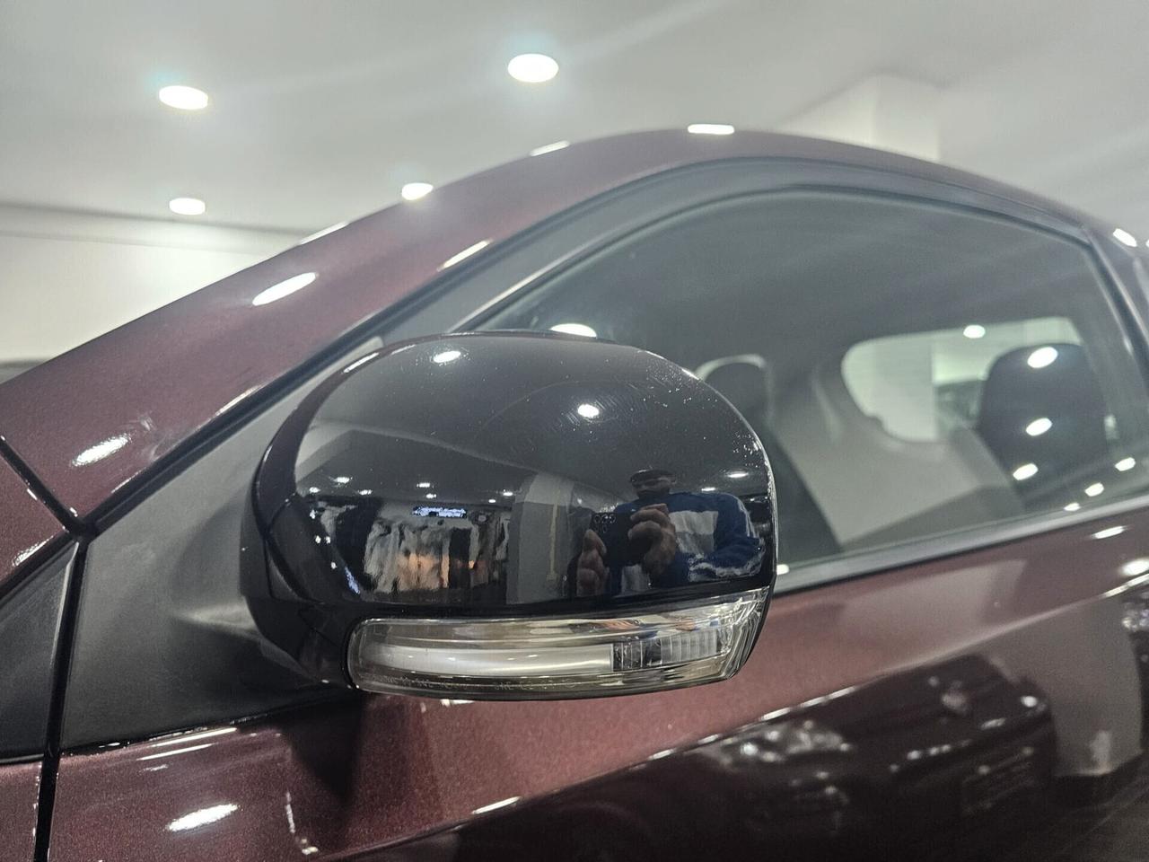 NUOVA TOYOTA iQ 1.0 VVT-i SOL 68CV BLACK LINE