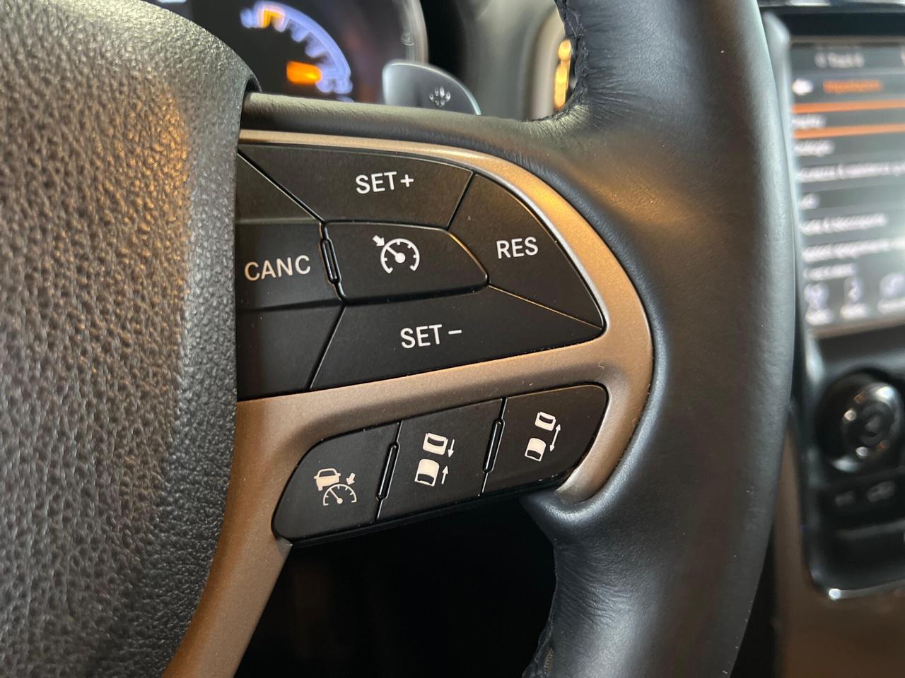 Jeep Grand Cherokee 3.0 V6 250cv Mjet Summit