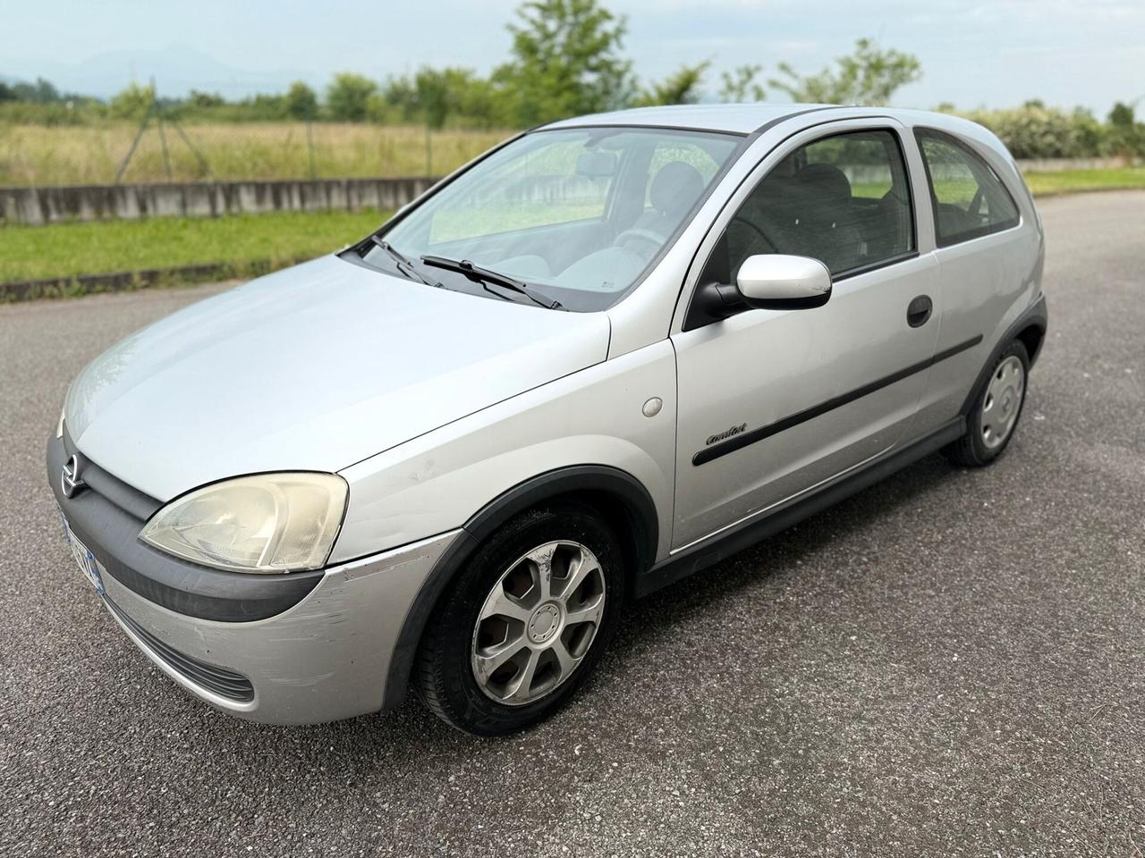 Opel Corsa 1.0i 12V 3 porte NEOPATENTATI