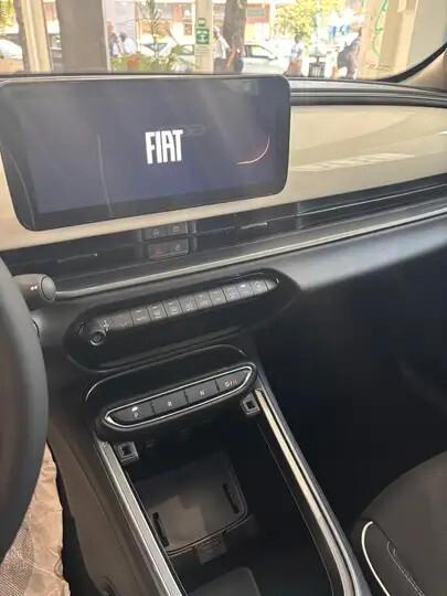 Fiat 600 Hybrid 110 CV DCT MHEV Business