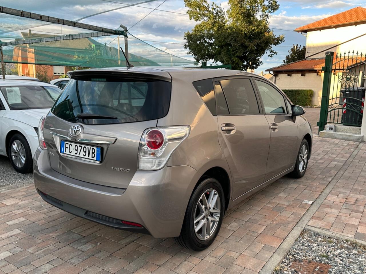 Toyota Verso 1.6 D-4D Active