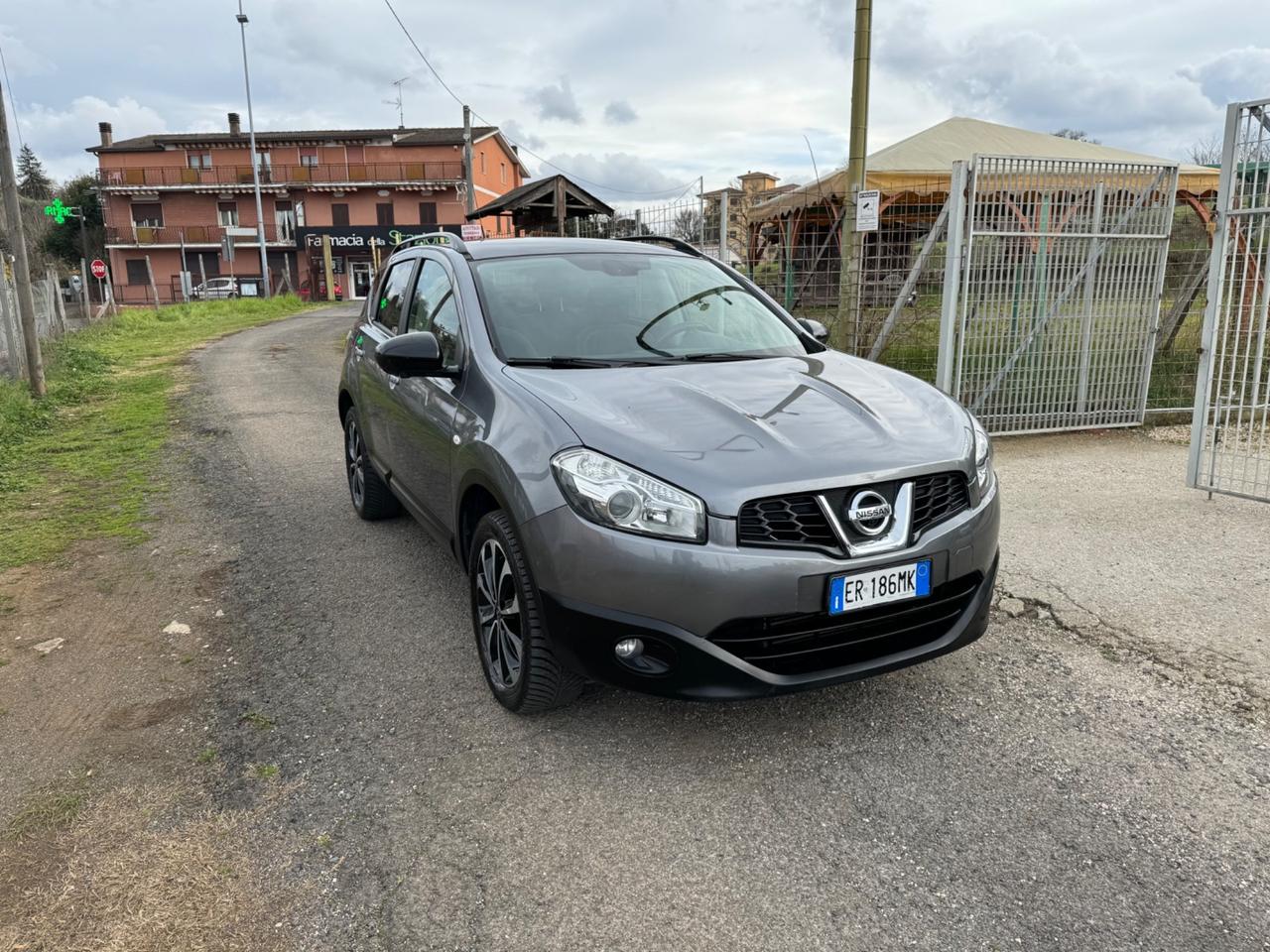 Nissan Qashqai 1.6 dCi DPF 360 4x4 PANORAMIC