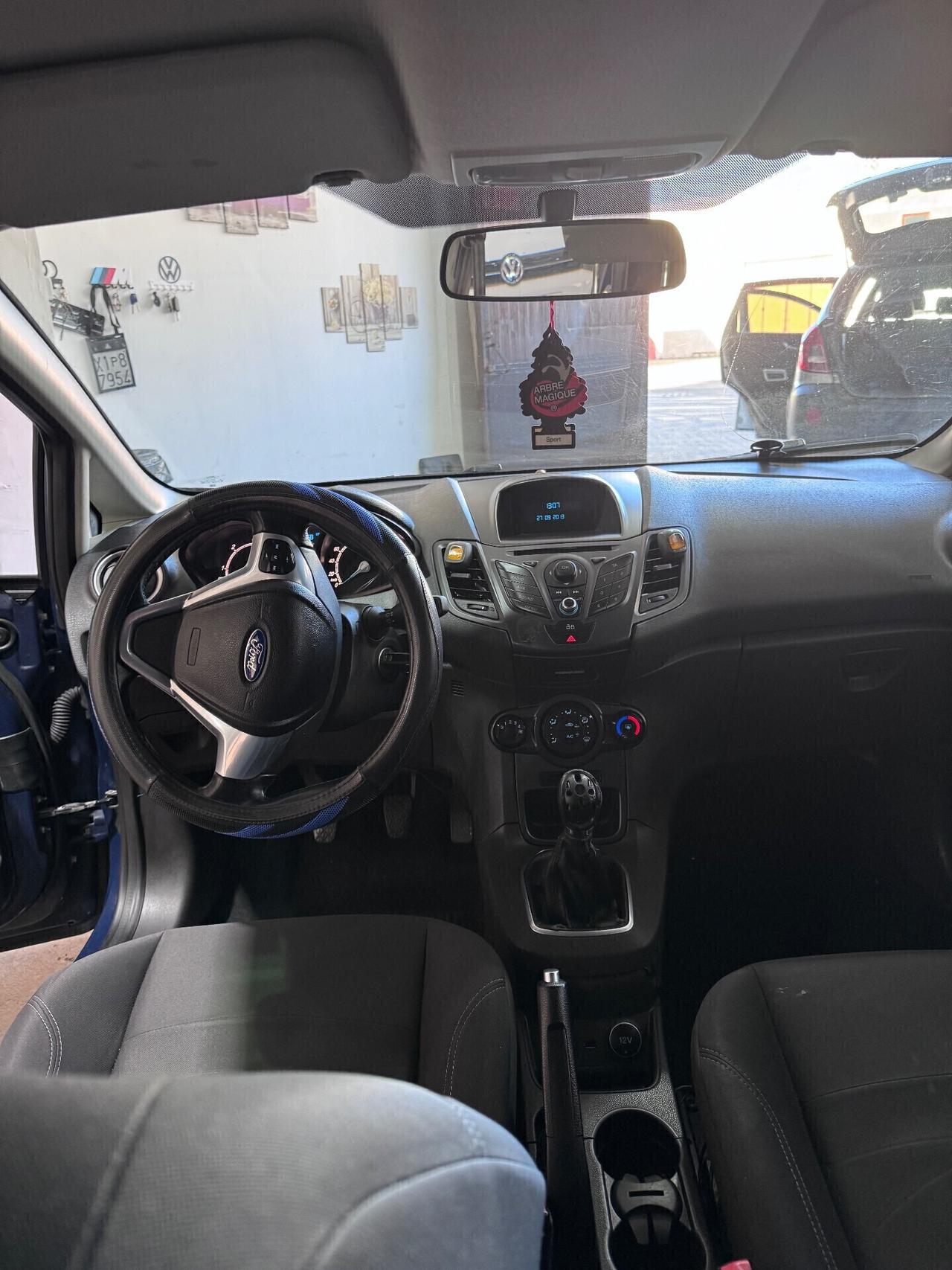 Ford Fiesta 1.5 TDCi 75CV 5 porte Titanium