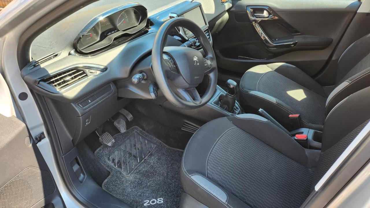 Peugeot 208 BlueHDi 75 5 porte Allure